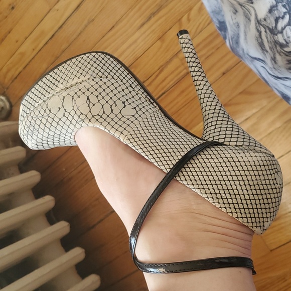 Edgey Vintage High Stilettos - Size 7 - Picture 6 of 8